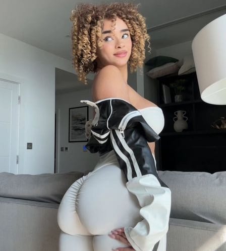 Kiara Peachy OnlyFans gratis 8